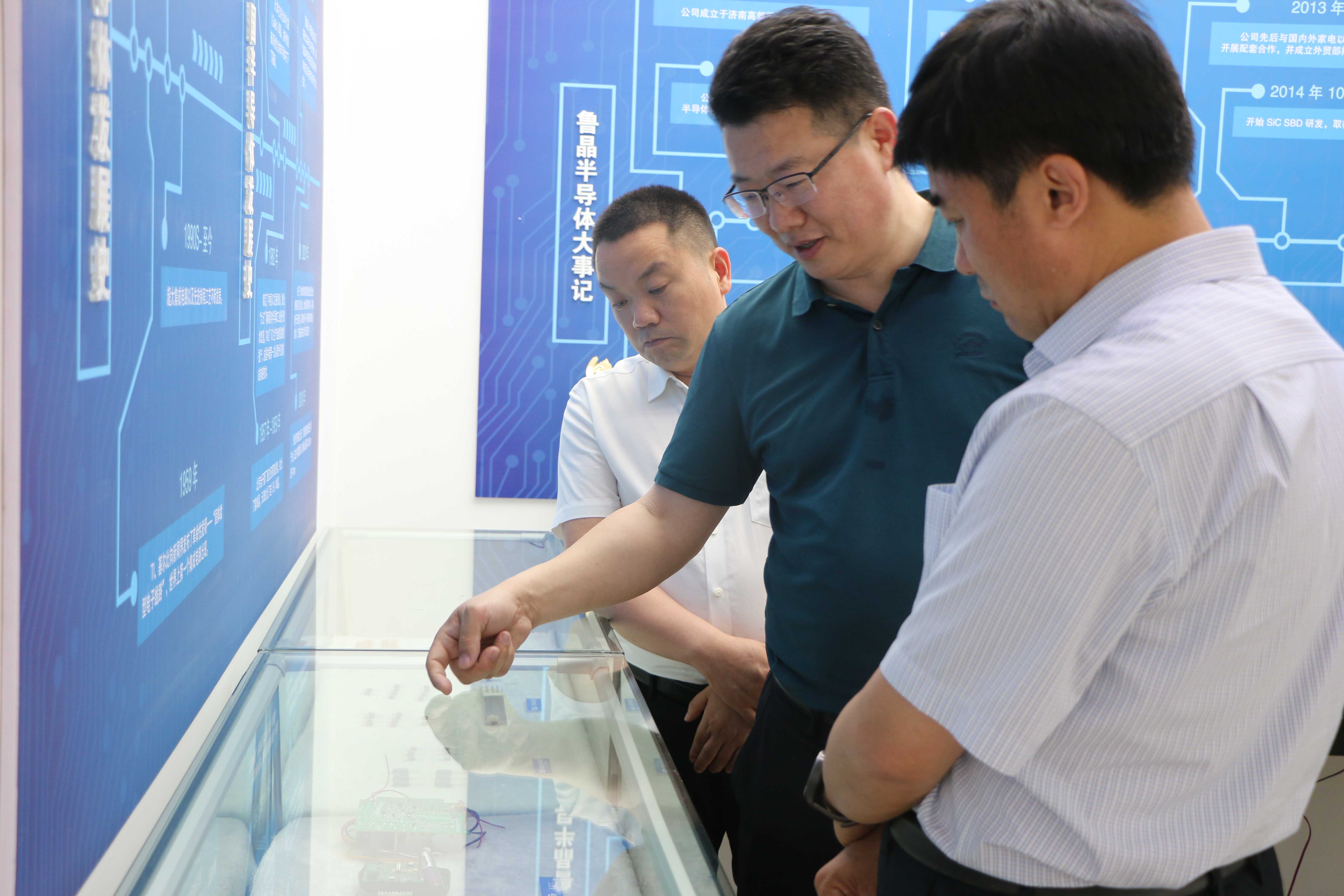 1654849227851211.jpg 03.jpg